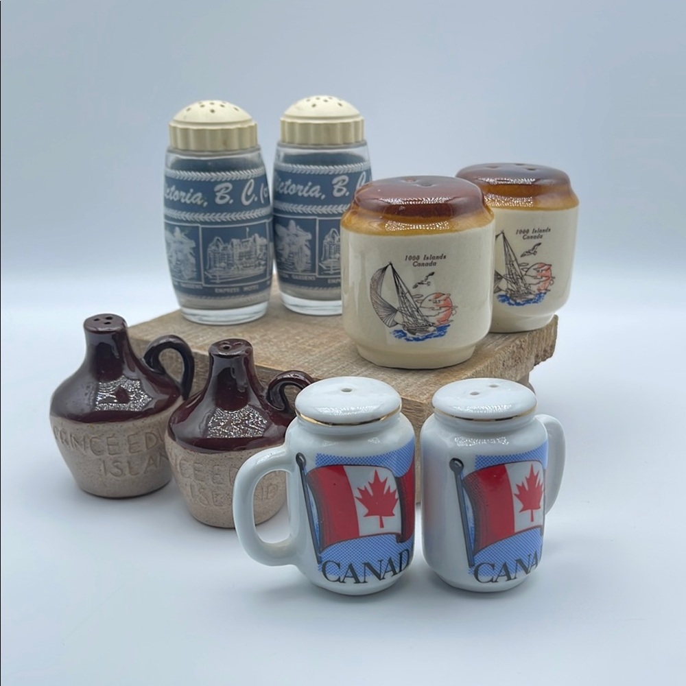 Assorted Canada Themed Salt and Pepper Shakers‎